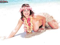 Seductive fatty Chloe Vevrier displaying her fat tits on the hawaiian beach