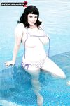 BBW Jenna Valentine shows her giant juicy tits in the swimming pool