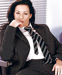 Luscious chubby MILF secretary Linsey Dawn McKenzie gets out of suit.