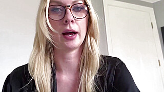 Girlfriend's Mom Teaches Sex Big Boobs Porn Video